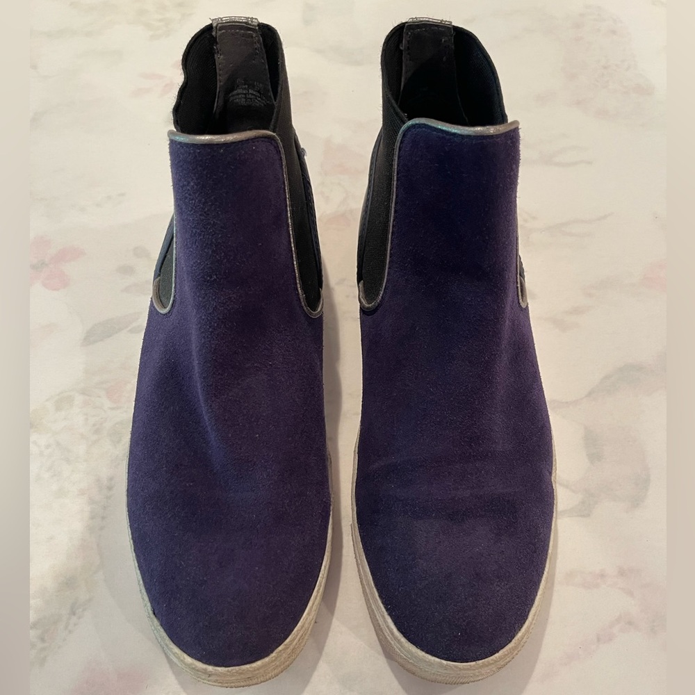 Sam Edelman 7 1/2 blue suede high top slide on sneakers